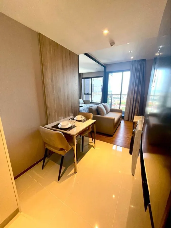 For rent, ONCE Pattaya, nicely decorated, ready to move in. Unblocked high view, great price, don't miss it.