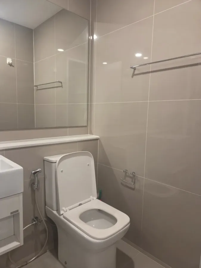 ให้เช่าคอนโด เดนิม จตุจักร 1 Bedroom plus ชั้น 20 วิวสระว่ายน้ำ เฟอร ์เครื่องช้ไฟฟ้าครบ ไม่จองแล้วจะเสียดาย