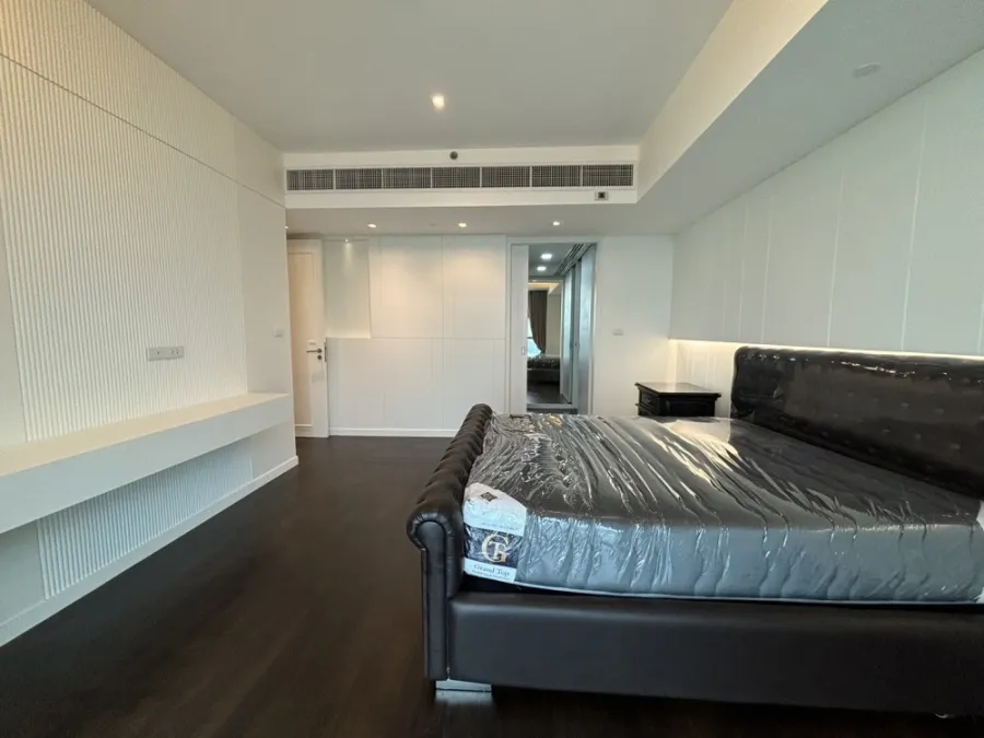 For rent!! Condo The Pano, 24th floor, full facilities, easy to travel, ready to move in, don't miss it!!