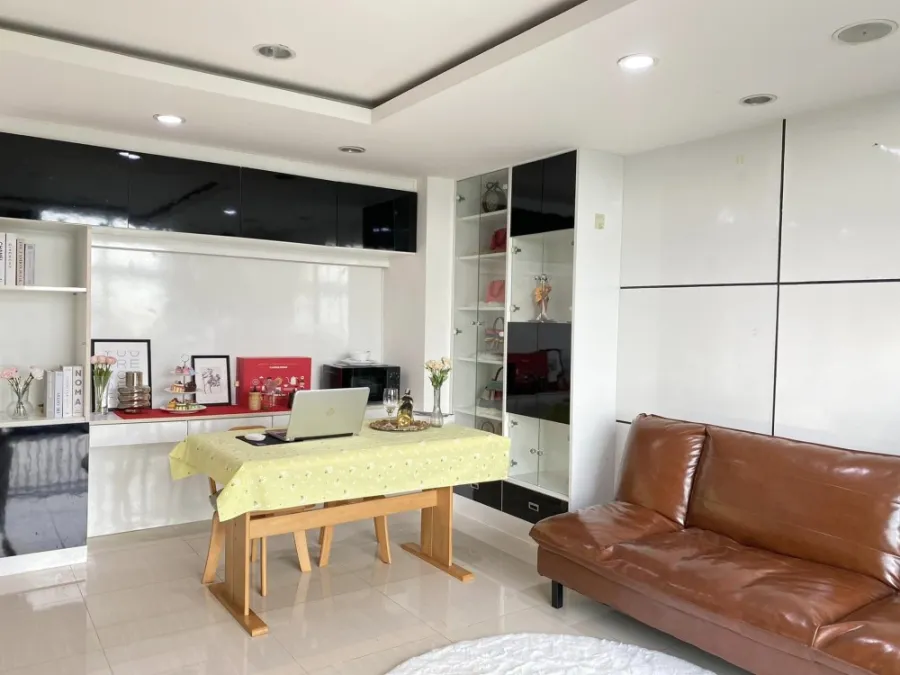 ให้เช่า บ้านนวธารา ตึก D ชั้น 7 ห้องสวย มาพร้อมเฟอร์และเครื่องใช้ไฟฟ้าครบ จองด่วน อย่ารอช้า