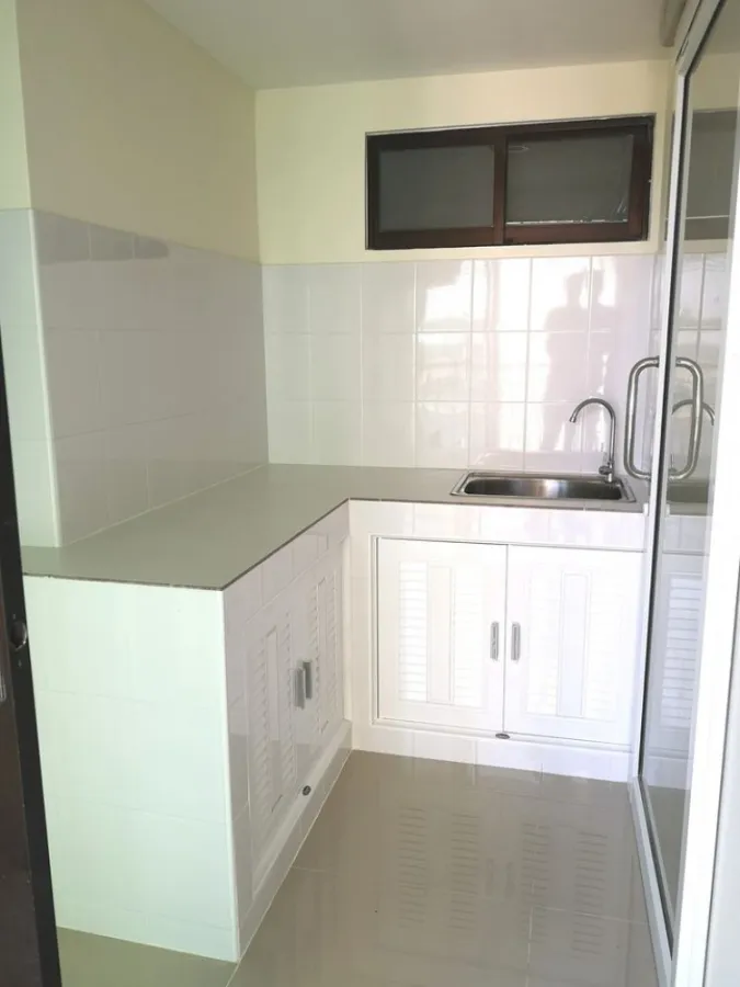 Condo for sale, Lumpini Place Narathiwat-Chao Phraya, size 30 sq.m., beautiful room, ready to move in. This must be reserved