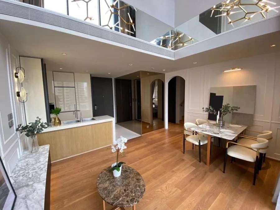 For RENT BEATNIQ SUKHUMVIT 32 ห้อง DUPLEX กว้างมาก ตกแต่งสวยหรู น่าอยู่สุดๆ จองเลยจร้า