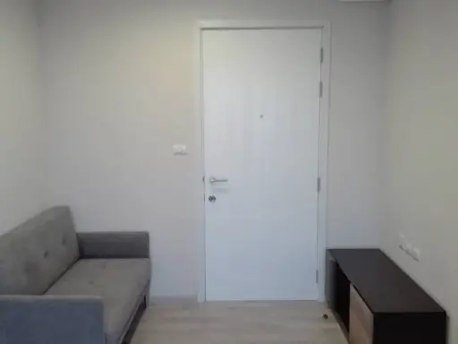 Condo for rent, Plum Condo central, 1 bedroom, 1 bathroom, furniture + electrical appliances, high view, book now.