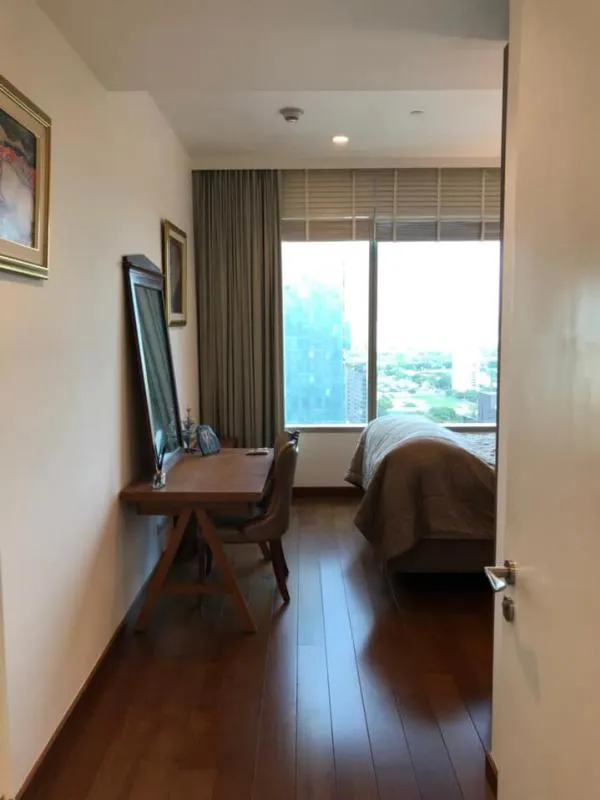 ขาย!! คอนโด 185 ราชดำริ .(Simplex Room) 2 ห้องนอน 2 ห้องน้ำ ชั้นสูง วิวสวย ห้ามพลาด!!