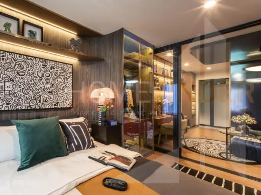 Selling a reservation for The Line Vibe, 24th floor, spacious room, good location, next to Central Ladprao. Hurry and reserve it quickly.