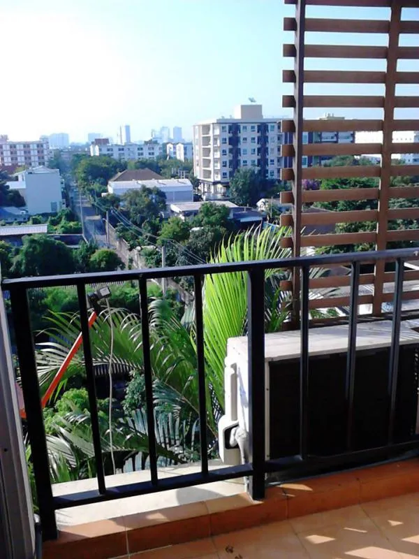 For rent, Regent Home IV, Sukhumvit Soi 85, size 35 sq.m., near bts On Nut, 7th floor, beautiful view, come first come first served.