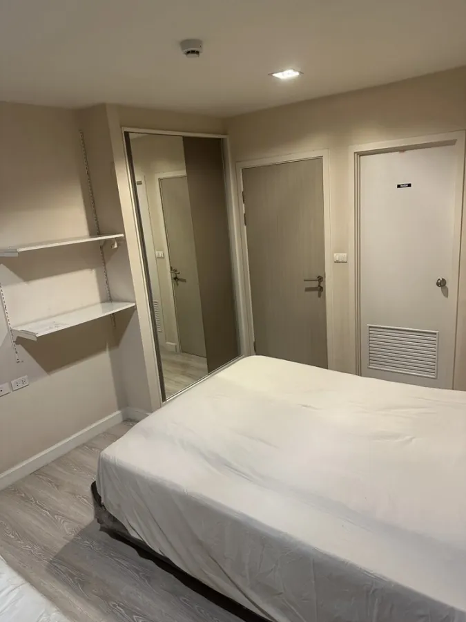Urgent sale!! Condo Metro Luxe Kaset, 3rd floor, Building B, fully furnished room, good price, ready to move in, hurry and reserve now!!