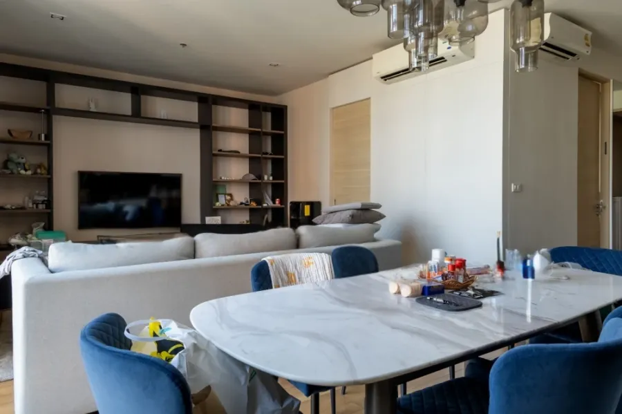 For rent sell Park 24 Origin Phrom Phong, 2-bedroom premium room, beautiful open view in 3 directions, decorated in a luxurious Scandinavian style.