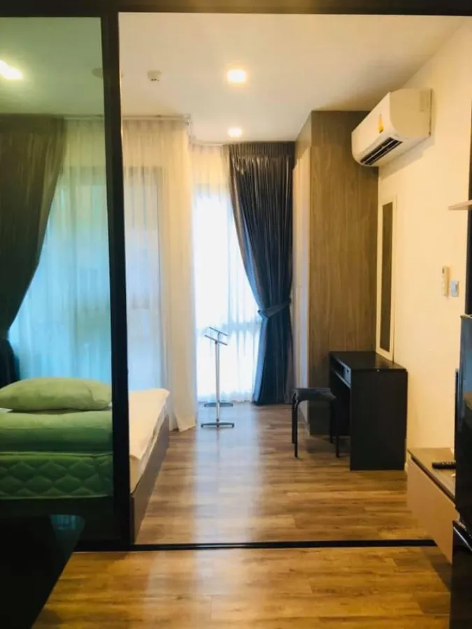 ขาย คอนโดบราวน์ รัชดา 32 ห้องตกแต่งหน้าอยู่ เฟอร์นิเจอร์เครื่องใช้ไฟฟ้าครบครัน จองก่อนได้ก่อนจร้า