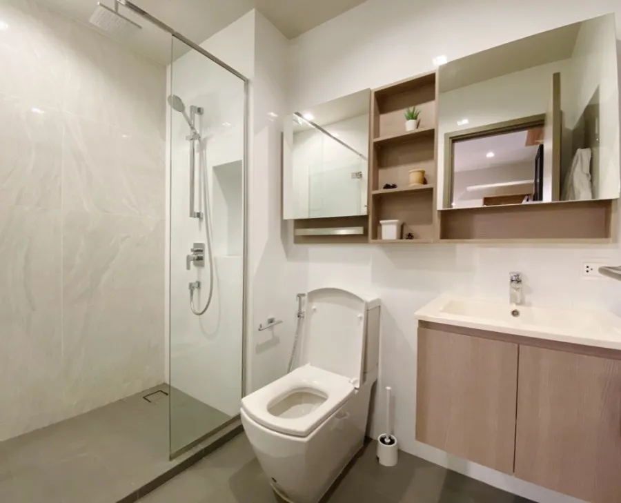 Selling The Line Wong Sawang, 11th floor, pool view, fully furnished, beautiful, livable, tell me, don't wait, book now.