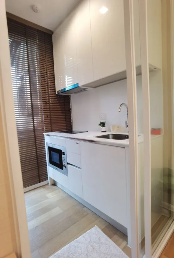 For rent The Saint Residences, new room, unboxing Minimal style decoration High floor, great view I need this room