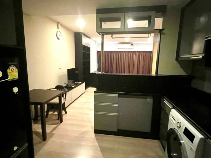 ให้เช่า!! คอนโด โนเบิล รีมิกซ์ สุขุมวิท 36 ชั้น 28 ห้องสวย renovate ใหม่ เฟอร์นิเจอร์ครบ พร้อมอยู่ ห้ามพลาด!!