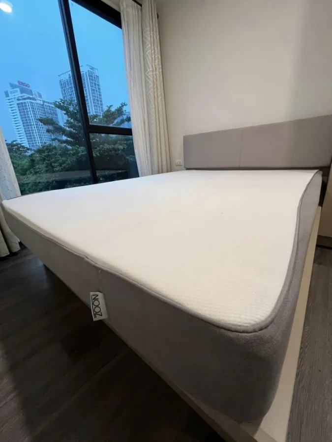 For rent Flexi sathorn-charoennakorn ห้องมุม private อยู่สบาย มีประตูกั้นเป็นสัดส่วนทุกโซน จองเลย