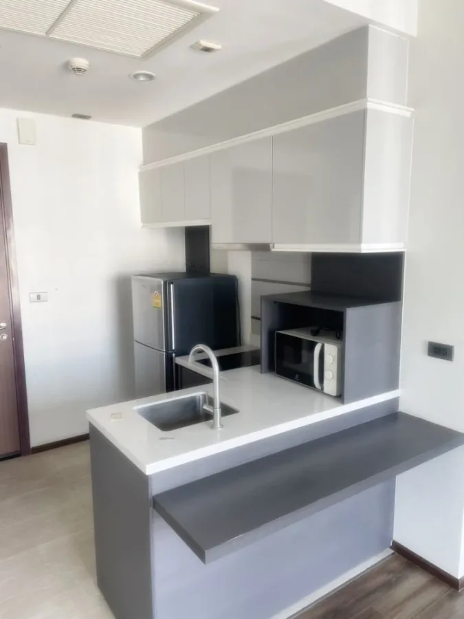 For rent!! Condo Wyne Sukhumvit 9th floor, beautiful room, fully furnished, ready to move in, don't miss it!!