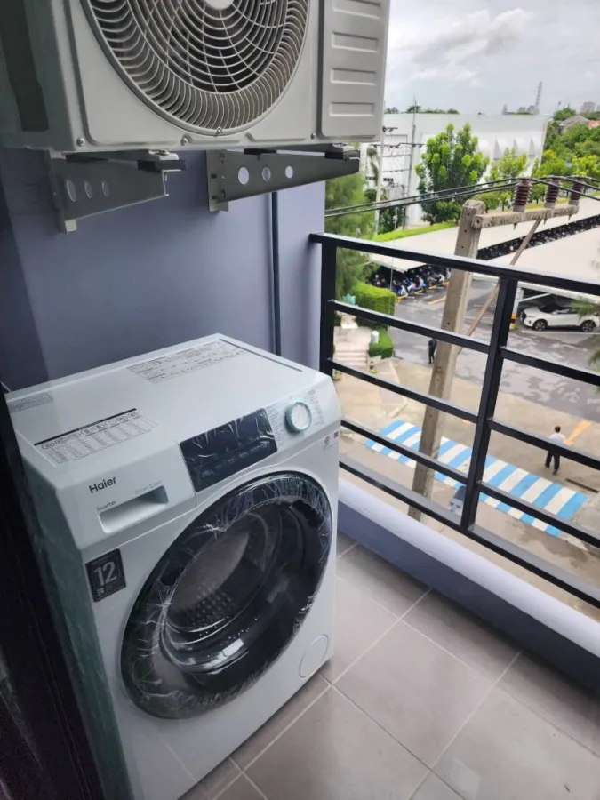 For rent!! The Unite Condo On Nut-Pattanakarn 4th floor, corner room, beautifully decorated room, everything complete in one place, don't miss it!!