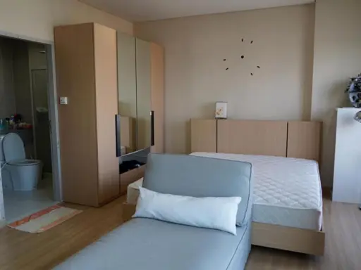 Condo for sale, Intro Phahonyothin-Pradipat, 1 bedroom, living room, kitchen with furniture and electrical appliances.