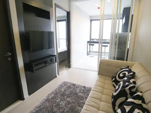 ให้เช่า คอนโด ริทึ่ม สุขุมวิท 44/1 ชั้น 16 วิวดี ใจกลางเมือง เดินทางสะดวก พร้อมอยู่ ช้าหมด อดนะคะ!