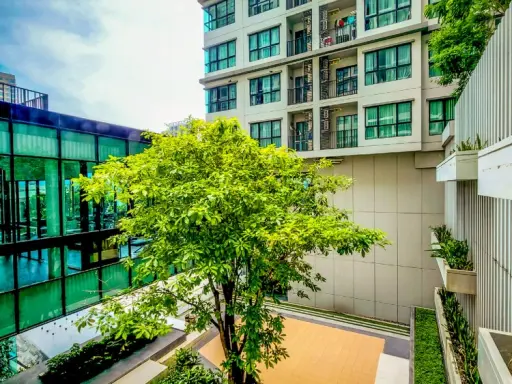 The Base Chaengwattana for sale, ready to move in, just drag your bags in. Hurry and reserve yours now.