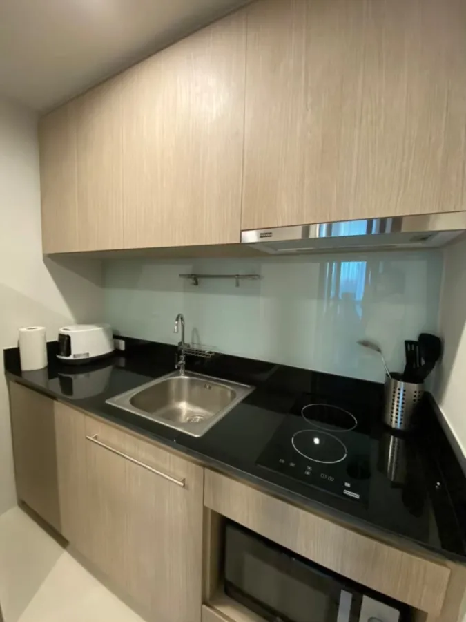 Condo for sale, Niche Mono Itsaraphap, 2 bedrooms, swimming pool view, very good price, ready to move in, reserve now.