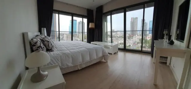 ให้เช่า โนเบิล โซโล ห้องสวยมาก พื้นที่กว้างขวางไม่อึดอัด เฟอร์นิเจอร์ครบ ชั้นสูง วิวดีสุดๆ ทำเลคุณภาพ จองเลย images