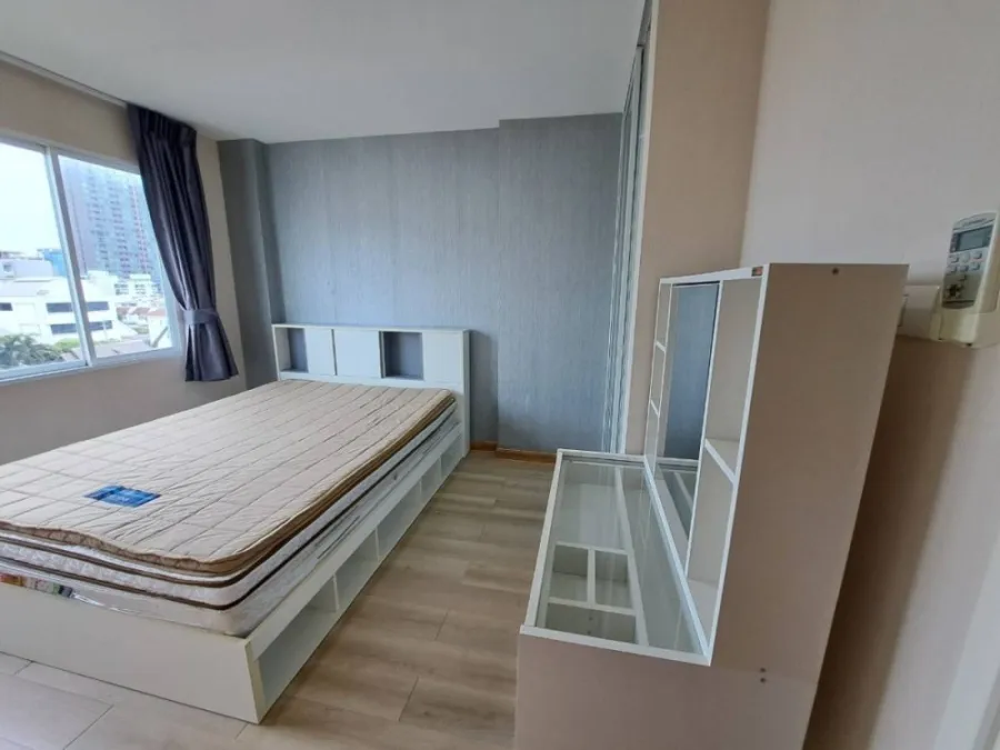 For rent: The Maple Ratchada-Ladprao, 6th floor, open view, airy, comfortable, fully furnished, nice to live in, book now, don't miss out.