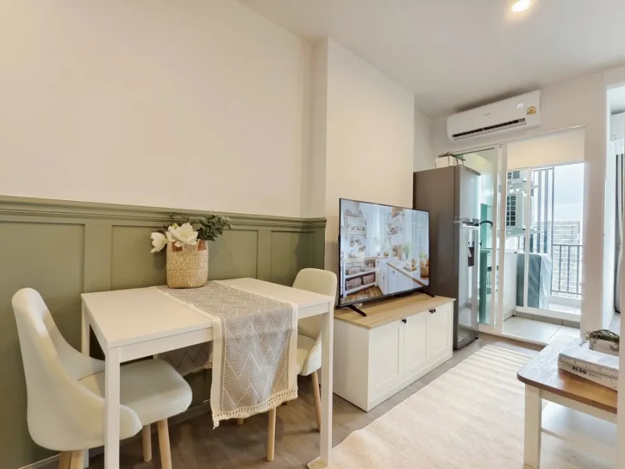 Condo for rent: Regent Home Bangna, beautifully decorated room, well-built-in, great price, hurry and reserve now.