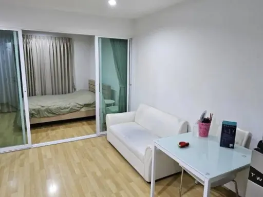 Urgent sale! Condo The Paint Ngamwongwan 22, nice rooms, well separated, reasonable price, hurry and reserve now!