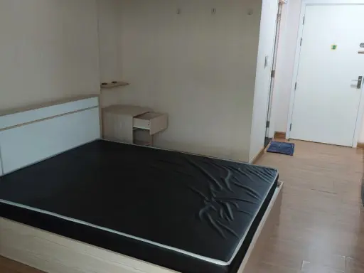 Urgent, empty room, ready to move in, full set of furniture, plus a very good price, book quickly at Plum Condo Phahonyothin 89 for rent.