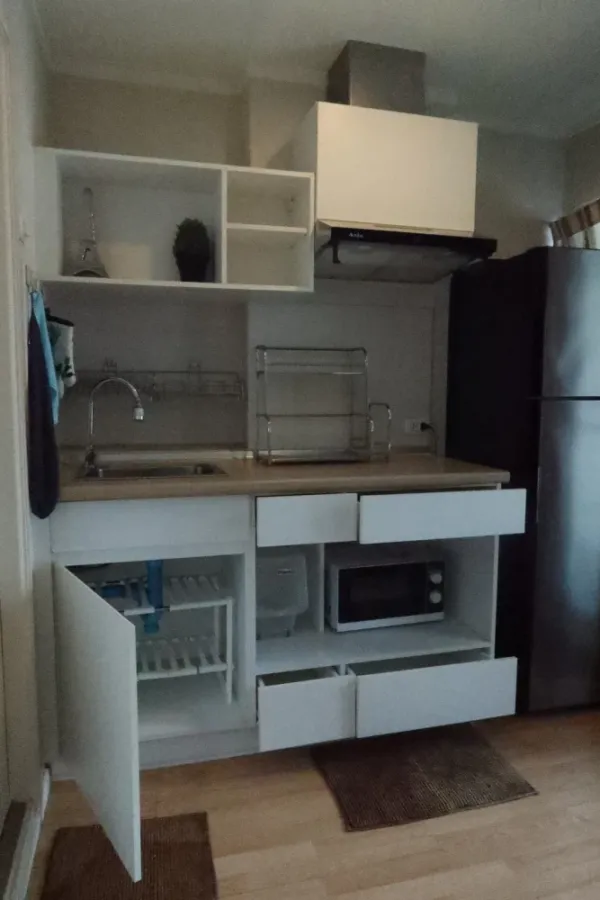 Selling a fully furnished 10th-floor unit at Lumpini Ville Sukhumvit 77. Book now! (Limited time offer!)
