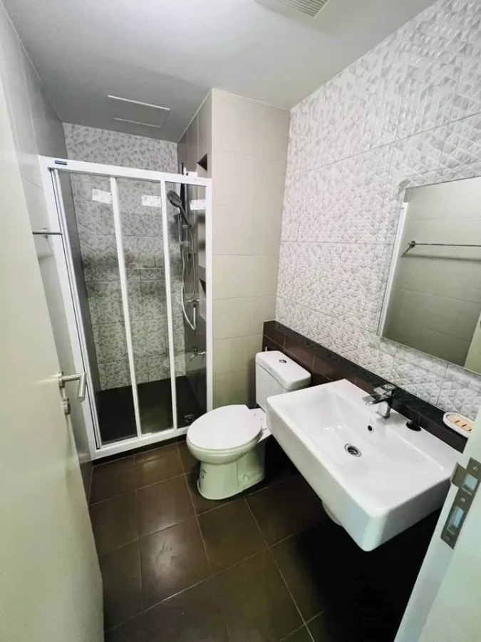 ให้เช่า D Condo Bliss Sriracha วิวด้านในคอนโดวิวเขา สิ่งอำนวยความสะดวกครบครัน รีบจองก่อนพลาด