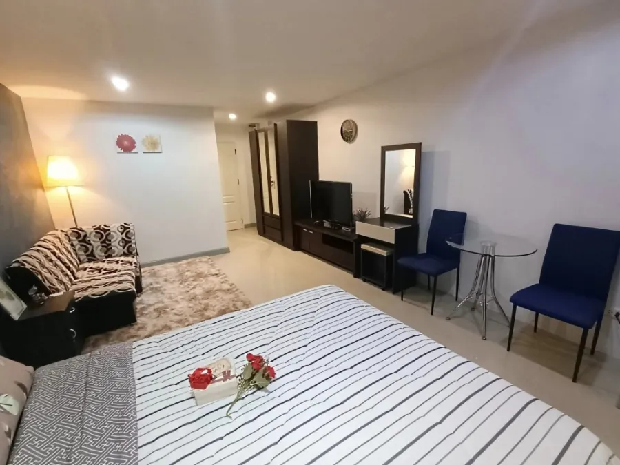 ให้เช่า Regent Home 4 Sukhumvit 85 ชั้น 7 ตบแต่ง Furniture ครบทุกอย่าง ราคาเบาๆ จองเลย