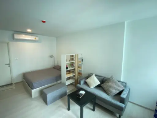 Wow, very nice room for rent, Knightsbridge Phaholyothin-Interchange, corner room, perfectly decorated, don't miss it.