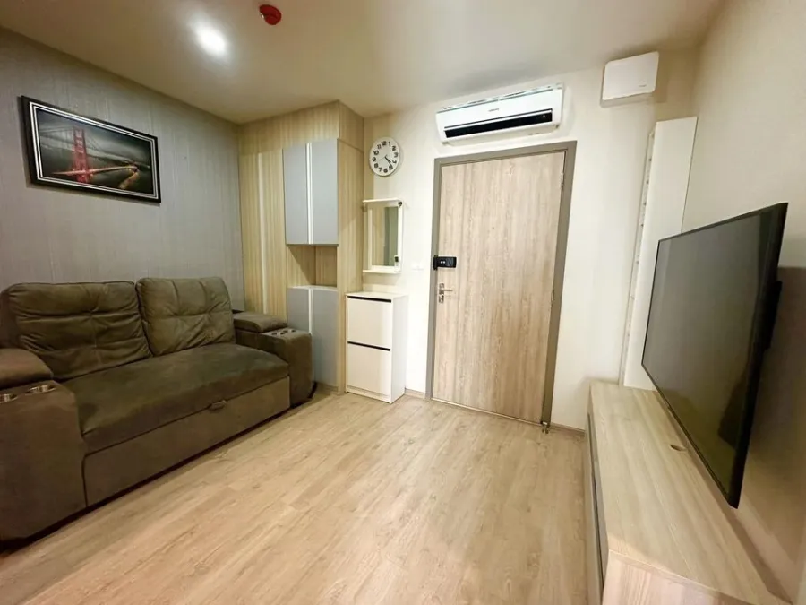 For rent, IDEO O2 has a full set of built-in furniture. The sofa bed is extremely comfortable. All done in one place. Book now.