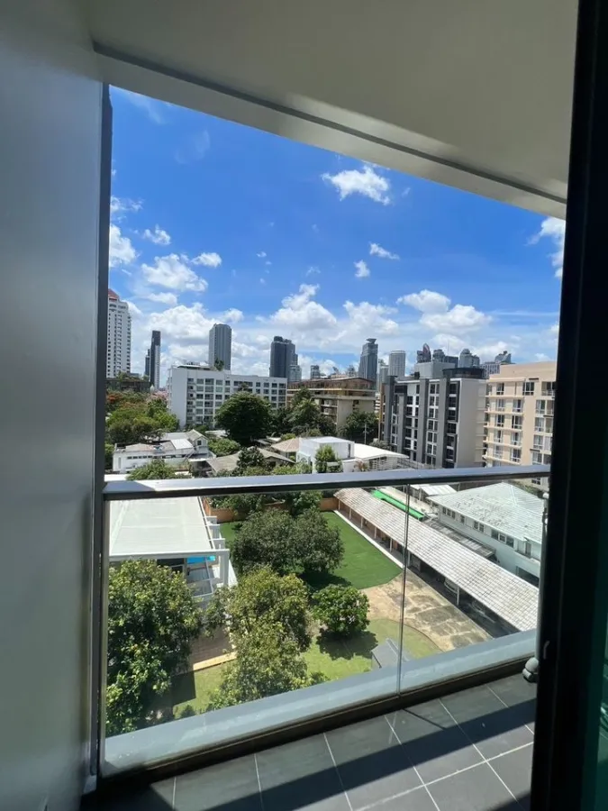 ขาย ให้เช่า Via 49 Condominium 1 ห้องนอน 1 ห้องน้ำ ชั้น 7 ราคาไม่แรง บอกเลยว่าอย่าพลาด