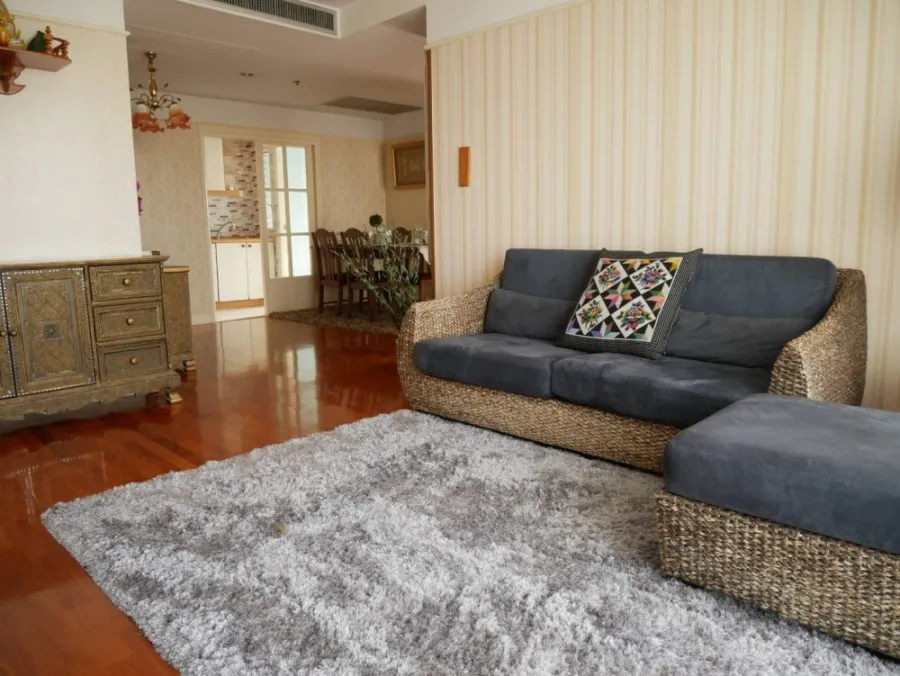 Urgent sale!! Lumpini Place Water Cliff Condo, 31st floor, Building A, beautiful room, fully furnished, ready to move in, good price, book now!!