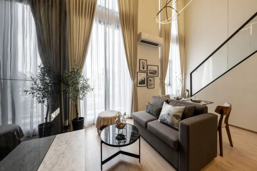 ให้เช่า เซ็นทริค รัชโยธิน ชั้น 5 วิวสวนหย่อมโครงการ ห้องไทป์ Loft ห้องสวยน่าอยู่สุดๆ จองเลยจ้า ด่วนๆ