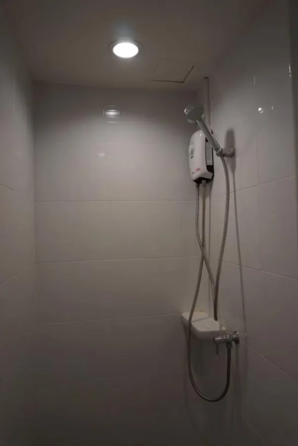 Condo for rent, Lumpini Park Nawamin-Sriburapha, clean room, fully furnished, excellent location, near BTS, hurry to reserve