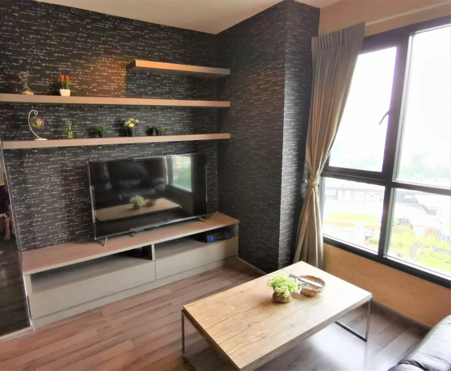 ขาย ให้เช่า The Base Park West (Rare Item) ห้องมุมดีที่สุดของชั้น วิวสระ