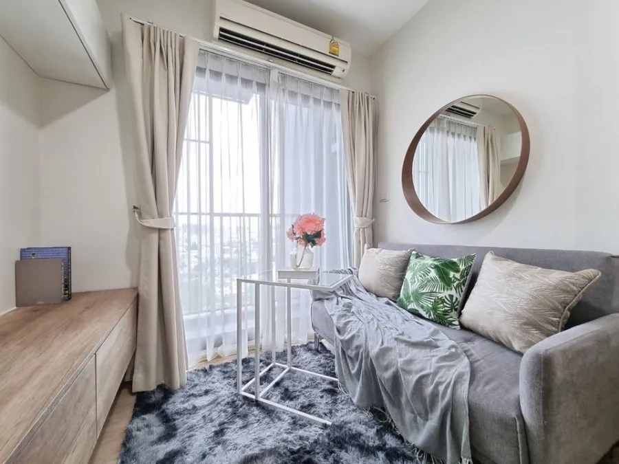Condo for sale, Fuse Miti Ratchada-Sutthisan, corner room, good view, decorated in white tones, very inviting, book now.