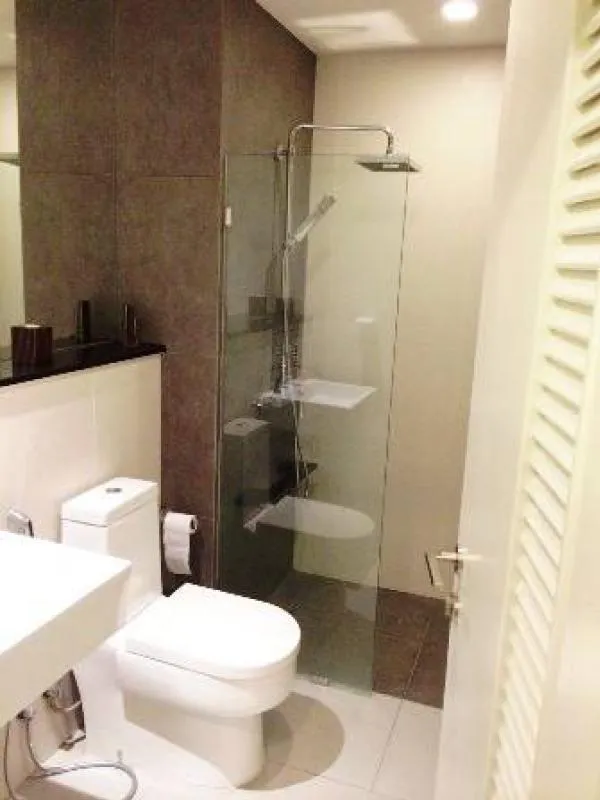 Urbano Absolute Sathon-Taksin for sale. Nice decorated room, north side, quiet, unblocked view, ICONSIAM view.