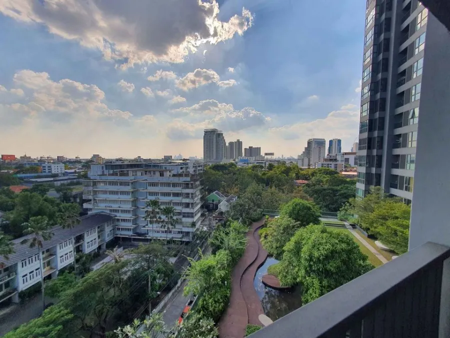 ขาย Rhythm Sukhumvit 44/1 ชั้น 8 วิวสวน ห้องกว้าง กั้นเป็นสัดส่วน โซฟานั่งสบาย พลาดแล้วจะเสียใจ