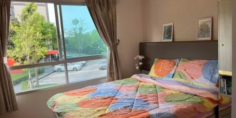 ขายคอนโดลุมพินี มิกซ์ เทพารักษ์ -ศรีนครินทร์ เฟอร์นิเจอร์ built-in พร้อม ห้องริม ลากกระเป๋ามาได้เลย