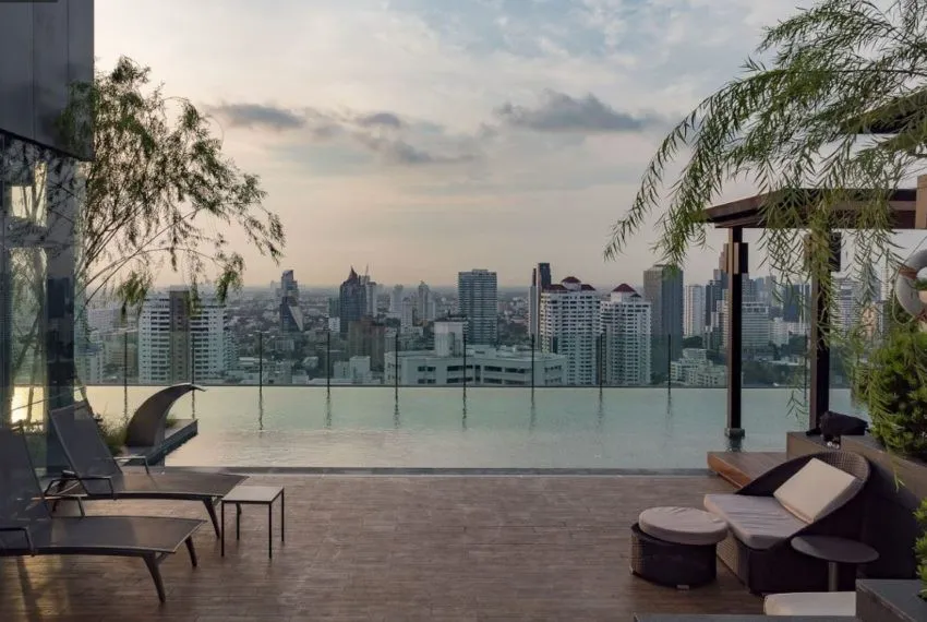 For rent H Condo Sukhumvit 43, great room number. Simply decorated, very livable, lots of usable space, book now.