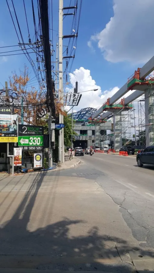 ขาย คอนโด เอชทู รามอินทรา 21 ชั้น 8 ห้องมุม วิวสวย บรรยากาศดี พร้อมอยู่ เดินทางสะดกว ห้ามพลาด!!