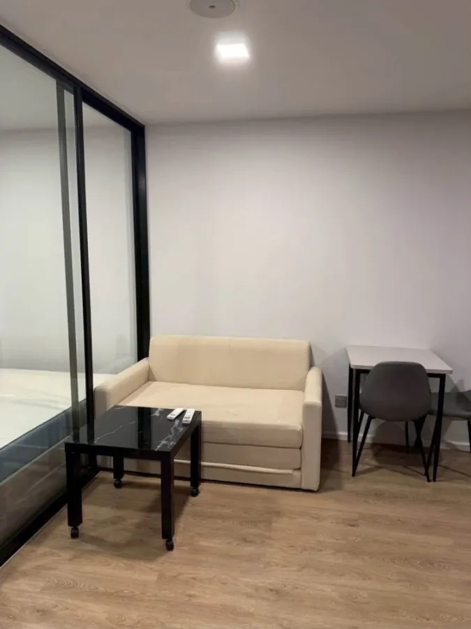 For rent: Kave TU corner unit offering privacy. Fully furnished, just bring your bags and move in!