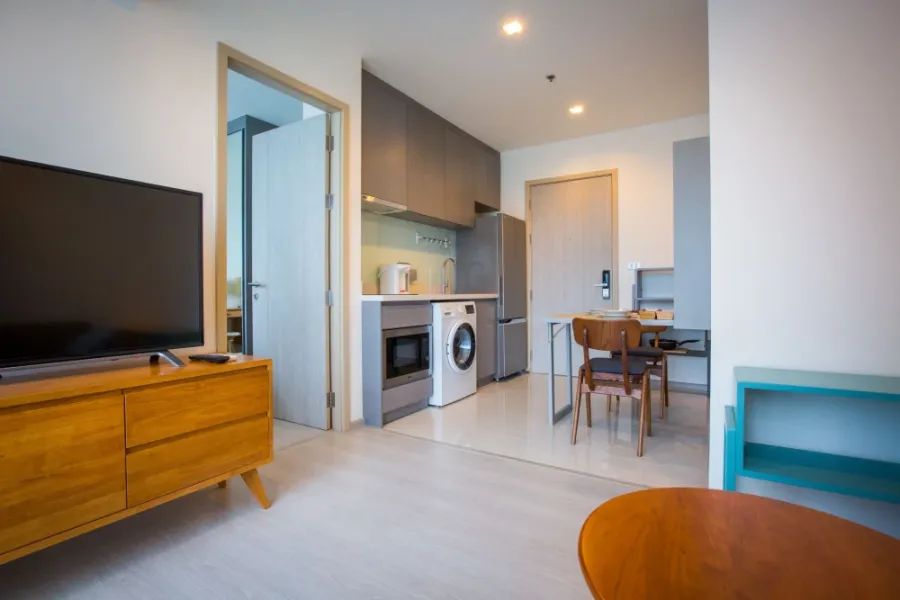 ขาย / เช่า Rhythm Sukhumvit 36 - 38 ชั้น 19ตกแต่งสวย เฟอร์ดีมีครบ พร้อมอยู่