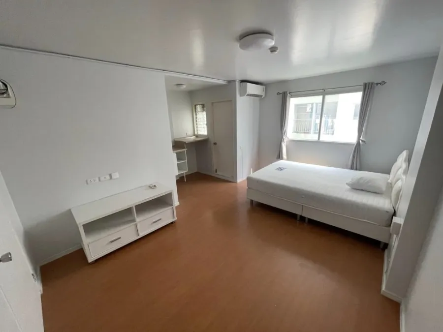 For sale, Lumpini Township, Rangsit, Khlong 1, 3rd floor, white tone room, clean, very livable, say you shouldn't miss it, book now.