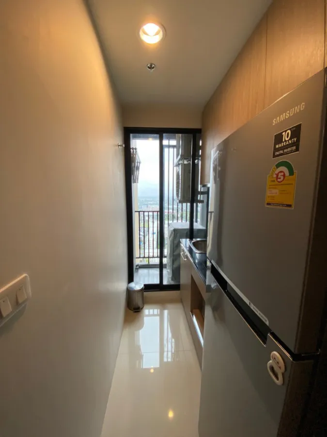 for rent Niche Mono Sukhumvit-Bearing Pool view overlooking the Chao Phraya River Can't miss it