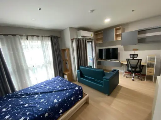 Condo for rent, Lumpini Suite Dindaeng-Ratchaprarop Rim room is very private. Fully furnished, ready to move in. Book now.