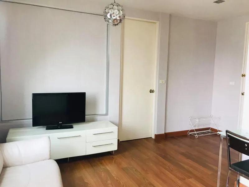 Sell and rent The Parkland Ratchada-Thapra ห้องสวยๆ วิวสระว่ายน้ำ ลมเข้าเย็นสบาย ไม่จองคือพลาดมาก